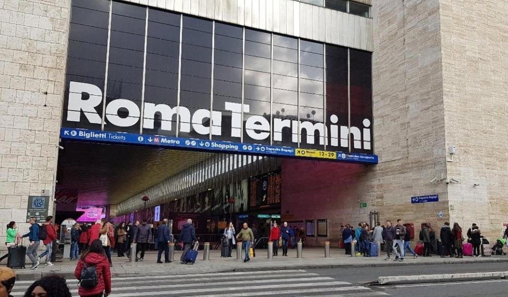 Room With Independent Entrance - Termini/Aquarium Rzym Zewnętrze zdjęcie